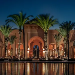 امانجينا فندق